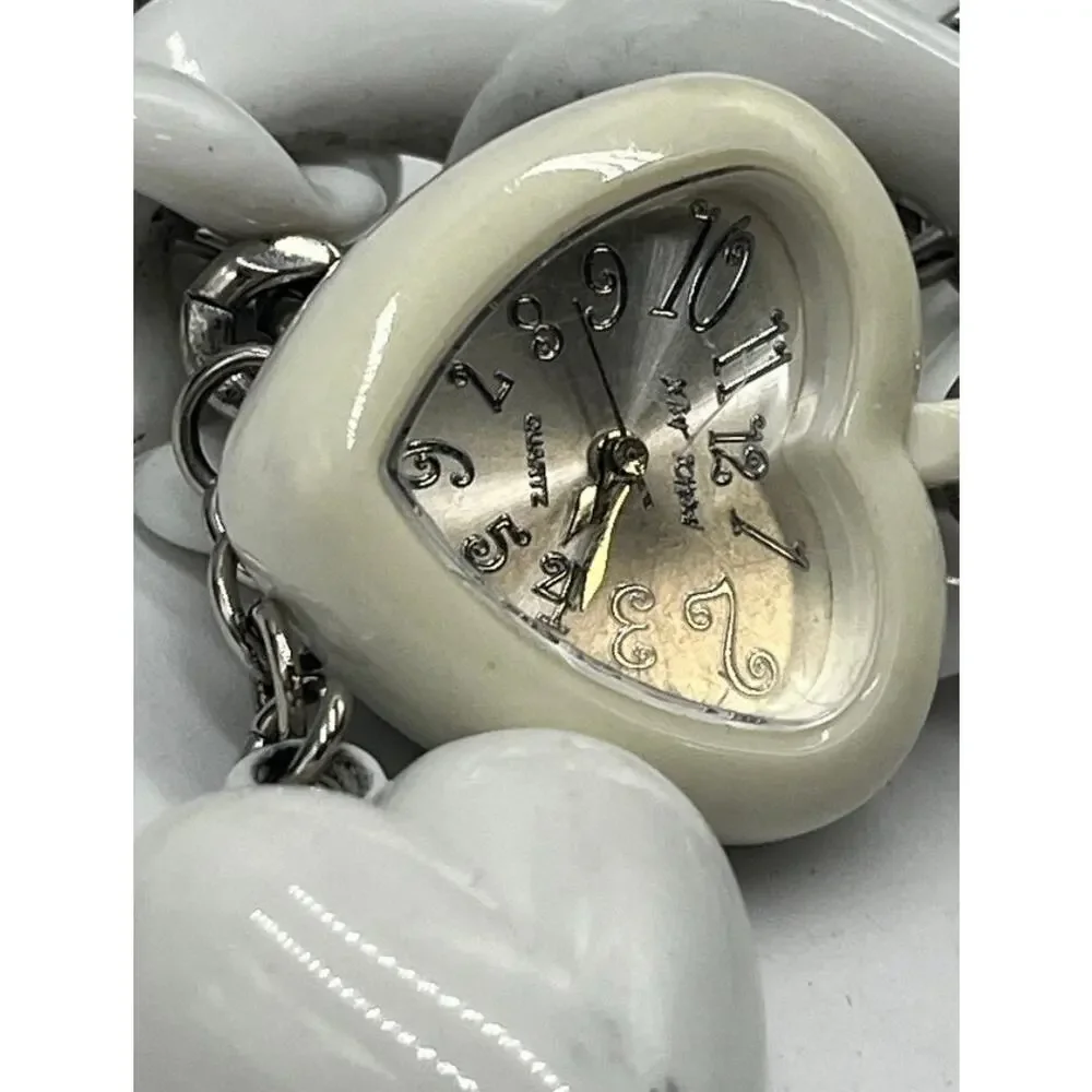 Betsey Johnson Vintage‎ Puffy 3D White Acrylic Heart Chain Bracelet Watch BJ7016